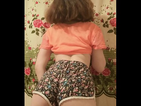 ❤️ Nena jove sexy despullant-se els pantalons curts davant la càmera ☑ Vídeo porno al porno ca.seecamsus.top ☑