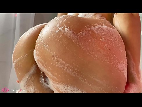 ❤️ La morena es masturba el cony amb un vibrador fins a un orgasme intens a la dutxa ☑ Vídeo porno al porno ca.seecamsus.top ☑